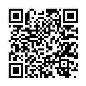 众人眼睁睁的盯着桌面慢慢离开的骰盅二维码生成