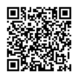 众人见他把那柄能够扇出十级空间风刃的芭蕉扇收了起来二维码生成