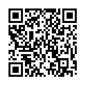 众人这才看清盒子上还有品莲斋字样二维码生成