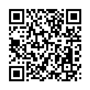 会议室里所有人的眼睛都盯着梅久成二维码生成