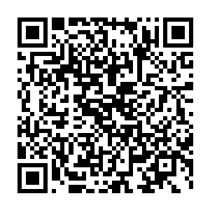 伴随着一道黑色的负面能量也直接朝着龙傲天几个人的身上席卷而来二维码生成