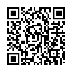 伸出一只巨大手掌将小狐狸轻轻抓在手里二维码生成