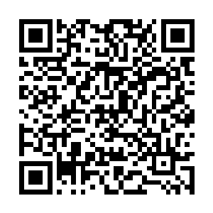 伸出一只手如同电光火石般地向着福临海抓了过去二维码生成