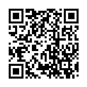 伸出一只手指抚摸着火灵儿头上的火焰二维码生成