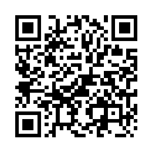 伸出粉红的小舌头舔了一下性感的双唇二维码生成