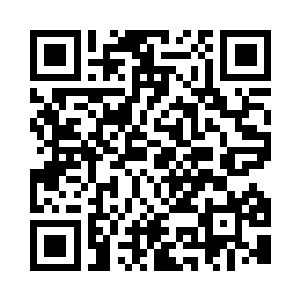 似乎在从阳台上转身的时候他看到了她二维码生成