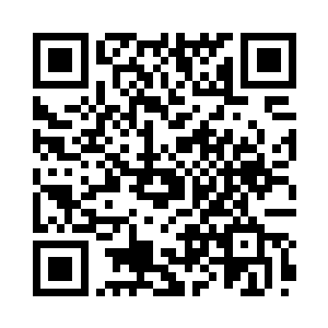 似乎对中国人不屑一顾的艾尔和碧拉尔一走近二维码生成