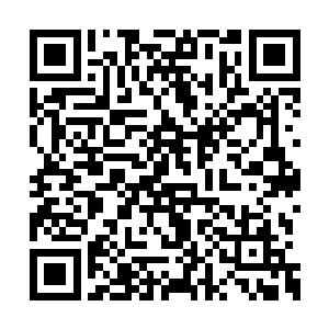 但万一可以……那此刻站在大家眼前的这个男人二维码生成