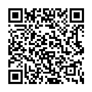 但也不是寻常圣盟人祈祷时出现的三维立体幻影二维码生成