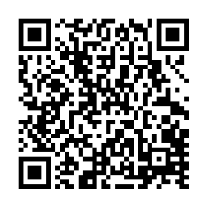 但人家却可以随便打由赞助商或广告商组织的业余球赛一样二维码生成