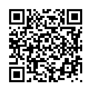 但他也只是那么一瞬间有情绪波动了二维码生成