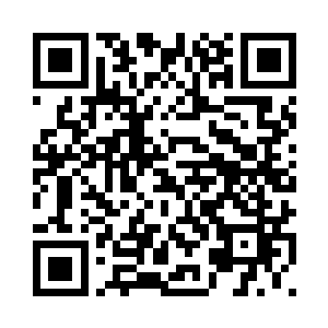 但他很快却被马易一把揪住了战袍二维码生成