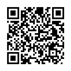 但他竟然硬生生将手掌扭转了一百八十度二维码生成