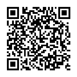 但别人却不可能知道李谦肚子里装了几百上千首经典二维码生成