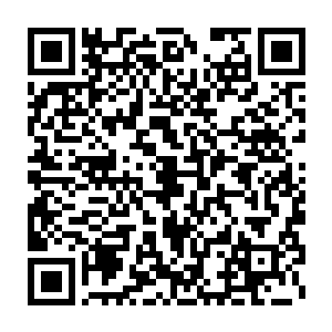 但却一直含而不发的主炮也终于对准了周御龙所化的那片金色剑云二维码生成
