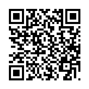 但却也怕母亲怀疑她们情侣的真实性二维码生成