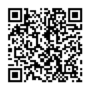 但却能清晰地感觉到那双如钢铁般的手臂把自己箍得死紧二维码生成