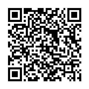 但只要能够抽出那些比较暴露和尴尬的照片也就满足了二维码生成