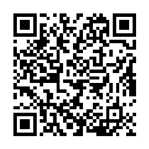 但周围已经靠近巴克的化妆师和服装师总是能接收到吧二维码生成