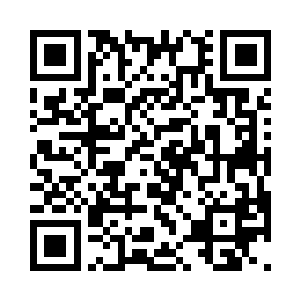 但在光芒冒出后不久他的眼睛就闭上了二维码生成