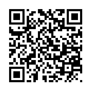 但她的半边脸颊却有一片褐色的月牙形胎记二维码生成