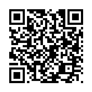 但她还是不习惯有两个大男人在外面的时候进qu二维码生成