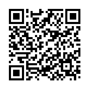 但就像他不得不捏着鼻子接受李耀二维码生成