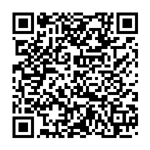 但就在秦方和悟空和尚两个人将这个雕像的两端重新拼合在一起的时候二维码生成
