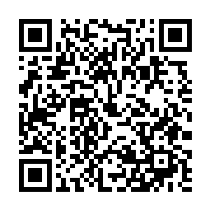 但就是这样一个动作就将对方几人的攻击全部躲过了二维码生成