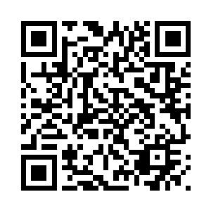 但广场周围的人可没有一个是弱者二维码生成