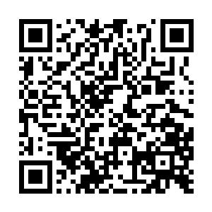 但很快就恢复了宁静……秦方一直站在旁边旁观着二维码生成