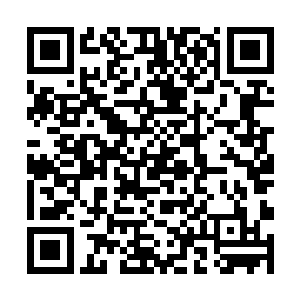 但是也应该不会当着天下群雄的面做出什么事情来的二维码生成