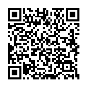 但是他也绝对没有自大到能够跟这么多高手抗衡二维码生成