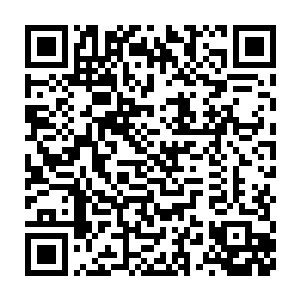 但是他有很多我们在其它事情上面的一些证据――如果我们把他留下来二维码生成