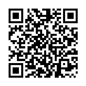 但是他的身后慢慢的跟来了十几个人二维码生成