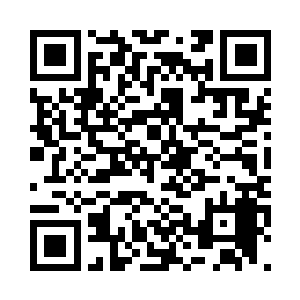 但是刚刚进去又打开门向外看了一眼二维码生成