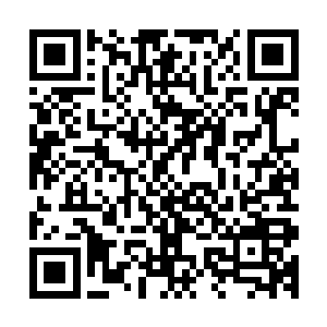 但是刚才我听到你和你爸爸说的……是不是乔氏公司出问题了二维码生成