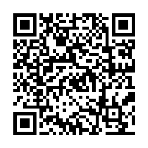 但是剩下的箭矢在射到了男子身上之后就被就反弹开了……二维码生成