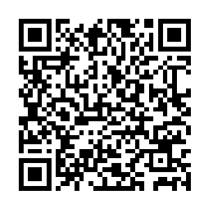 但是另外一方面却担心自己的不堪会暴露他的面前二维码生成