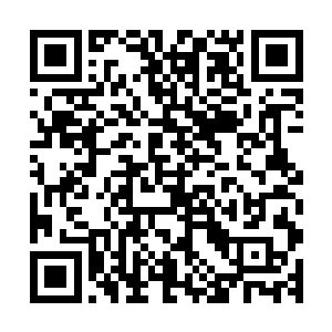 但是只要是见过两个阵法的人一定会马上将它们联系到一起的二维码生成