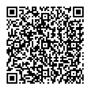 但是已经形成了规模优势的服装鞋帽和文体户外用品产业依然是写入了着重发展培育的优势产业二维码生成