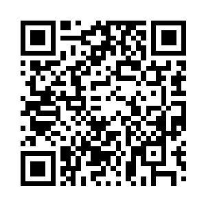 但是张语涵看起来似乎并没有想过要他帮忙二维码生成