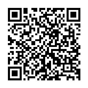 但是很快就成了很好的朋友――这次来燕京我还没有机会见到他二维码生成