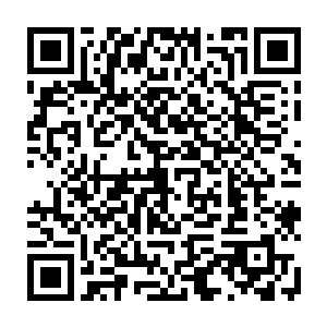 但是方炎已经能够从她的举手投足间知道这是一个极其聪明有主见的女人二维码生成