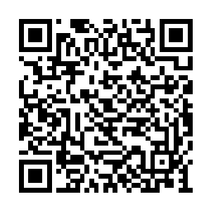 但是每个人的脸上可不是像他们的笑声那样轻松二维码生成