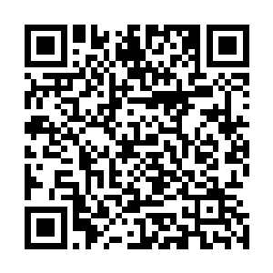 但是现在却又打扮的衣冠楚楚好像是什么事都没发生过一样二维码生成