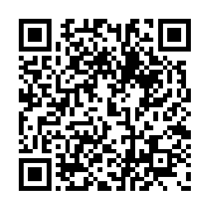 但是看到一脸血的凌菲心里却是像开了个洞似的二维码生成