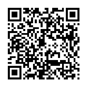 但是真正让秦方惊讶的是这一套首饰所用的翡翠的品质二维码生成