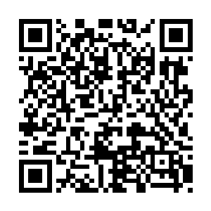 但是秦方却身体挺拔的站立在那里……岿然不动二维码生成