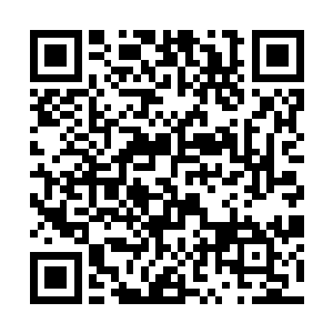 但是细看之下就能看到她的眼睛里闪烁着认真和坚持二维码生成